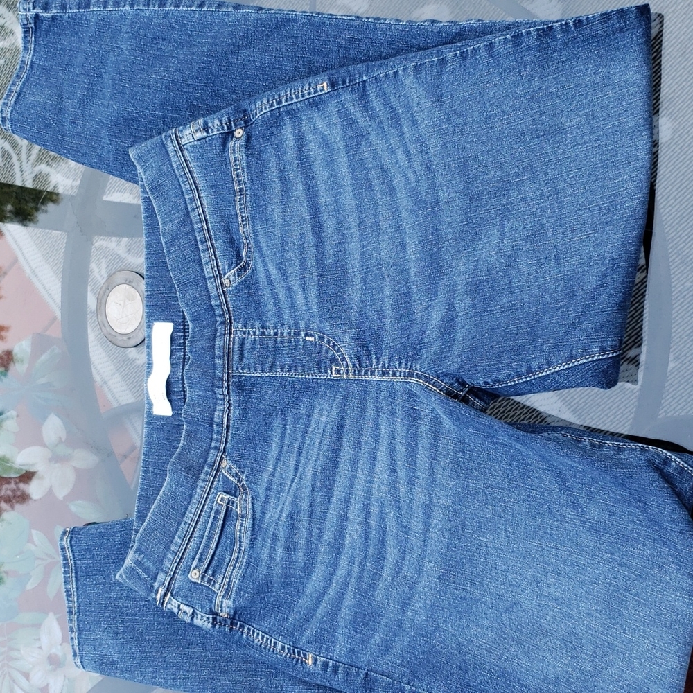LEVI'S STRUSS JEANS